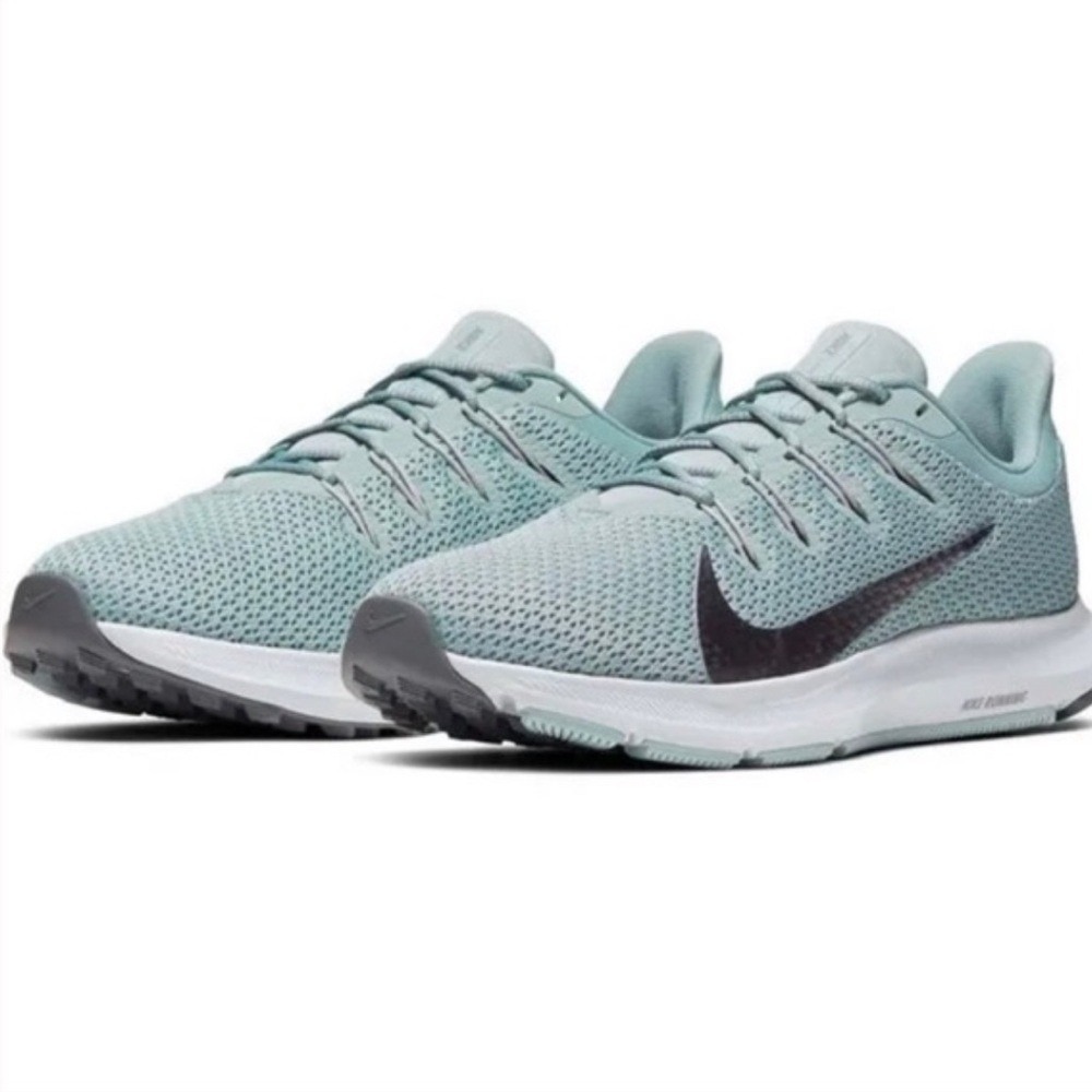 NIKE | Women's Light Gray Blue Quest 2 Athletic Mesh Running Shoes, Size 8.5